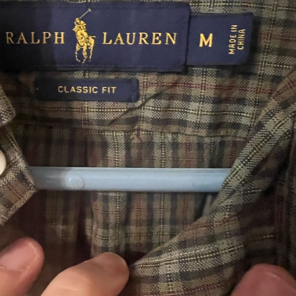 Polo Ralph Lauren Button Down Medium Great color for fall or Christmas pics! - Picture 2 of 3